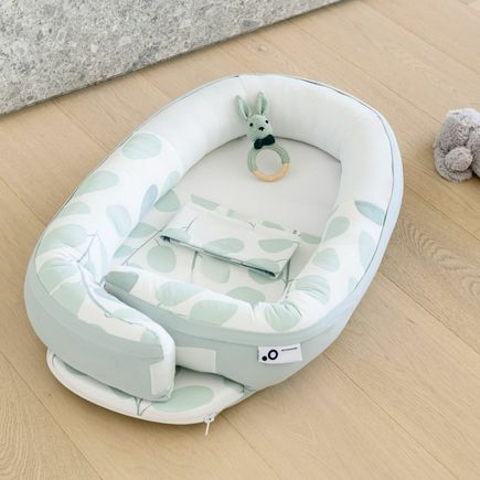 Réducteur de lit Doomoo Cocoon Leaves Aqua Green BABYMOOV - 4